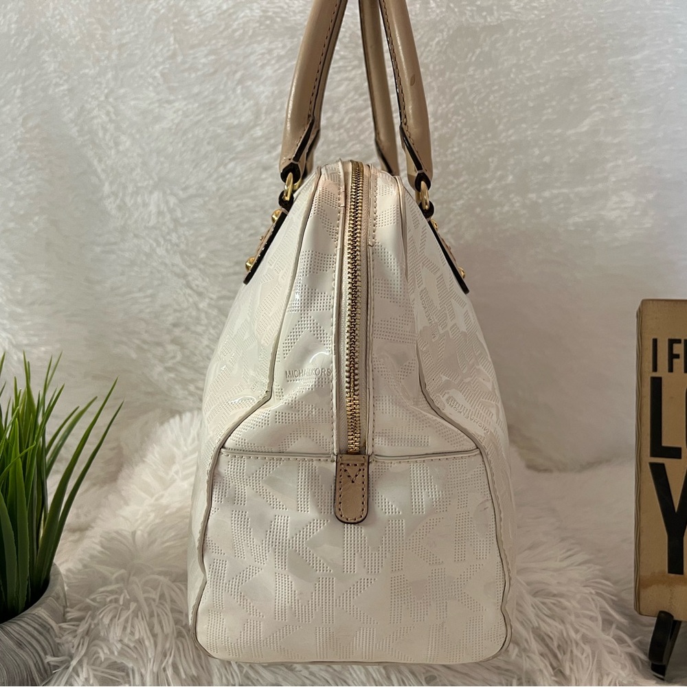 Michael Kors White Patent Leather Cindy Dome Satchel & Wallet - Picture 5 of 16